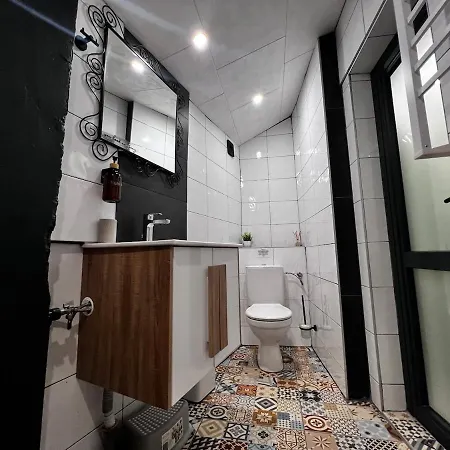 Σπίτι διακοπών Sea Loft - Entire 3 Level House, Center Βάρνα